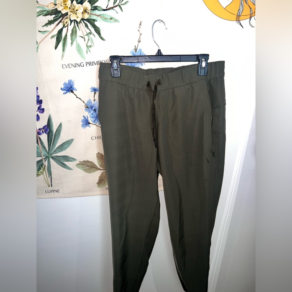 Lululemon joggers